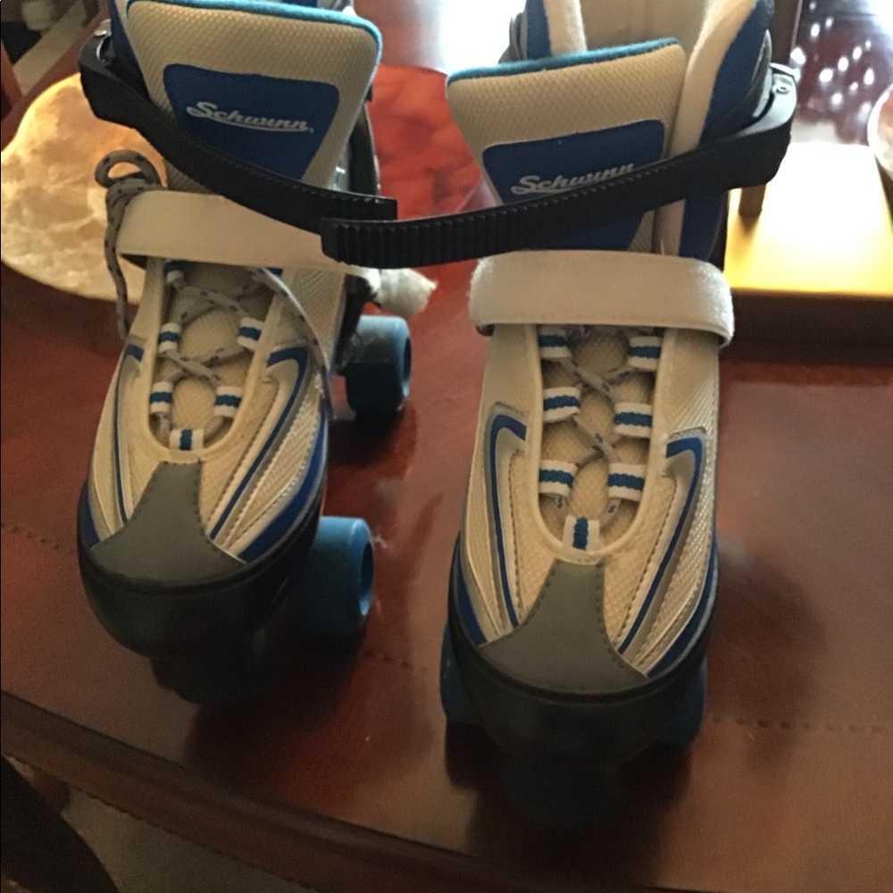 Roller skates (women’s size 8)